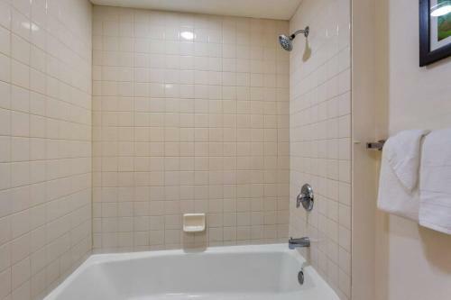 Apartamento Islander Ground Floor Condo 1-minute To Beach