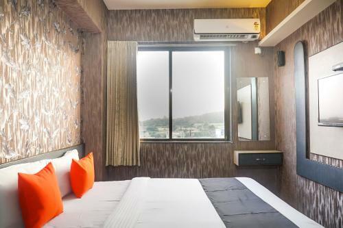 Hotel Capital O 68692 Victory In Evening