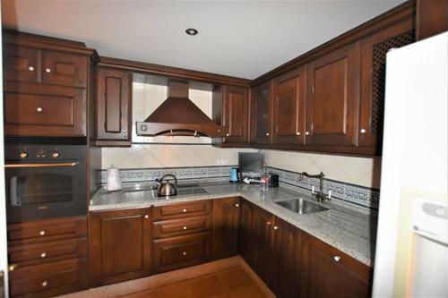 Beatiful Townhouse Los Naranjos De Marbella T003