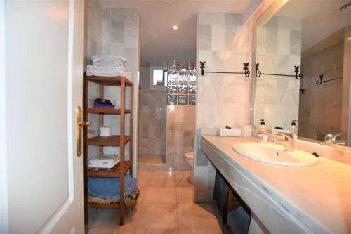 Beatiful Townhouse Los Naranjos De Marbella T003