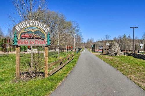 Catskills Bungalow With Fireplace And Gas Grill!