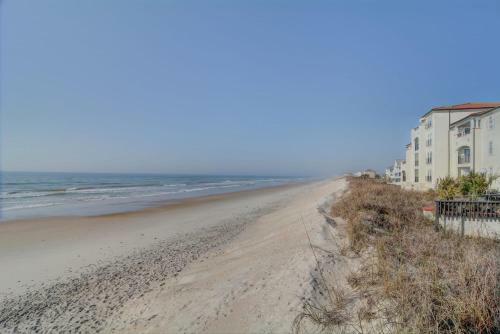 Villa Capriani 3br 3ba Oceanfront Resort Pools