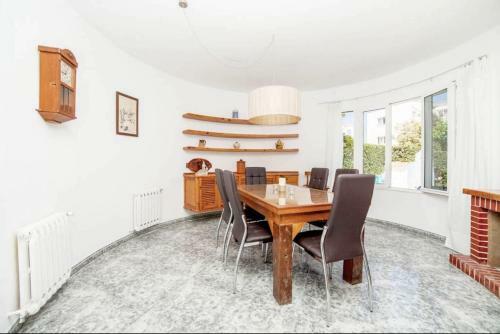Villa With Pool In Cala Blanca With Sea Views