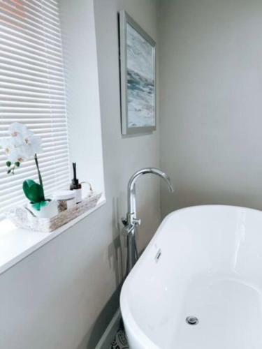 Apartamento Lovely 2bed/ 2bath/full Kitchen With Soak Tub