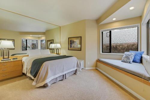 Hotel River Ridge 324b