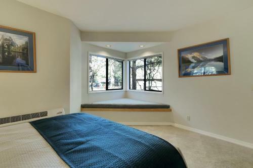 River Ridge 517ab