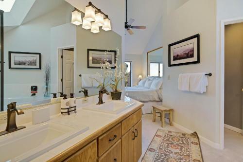 River Ridge 426ab
