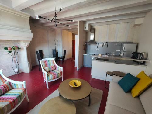 Apartamento Maison Aux Tr�sors - Duplex Chambord