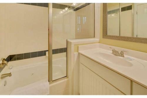 113pb Magnolia Cottages By The Sea