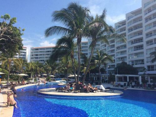 Breathtaking Villa Magna Beachfront Condo, 3 Bedrm Sleeps 6
