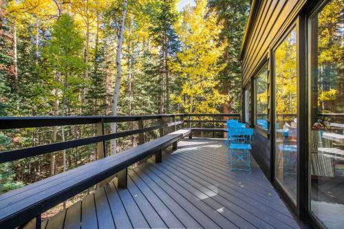 Tranquil Dumont Home With Creek And Mtn Views!