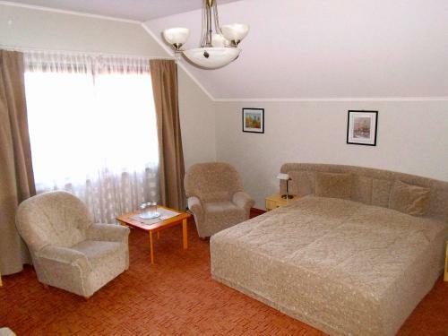 Hostal Angela Hotel