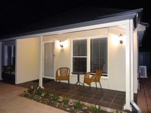 Hahndorf Oak Tree Cottages