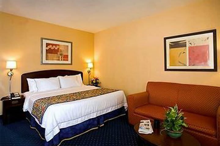 Hotel Courtyard By Marriott Burlington