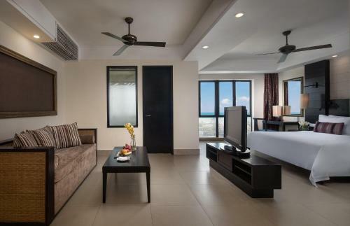 Hotel Ramada Plaza By Wyndham Sanya Bay