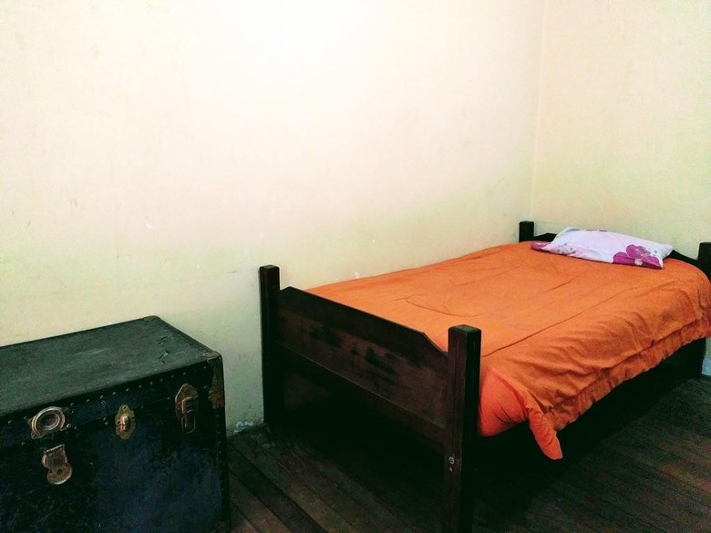 Albergue Bash And Crash Hotel