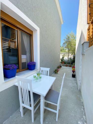 Hostal Sunny Guest House