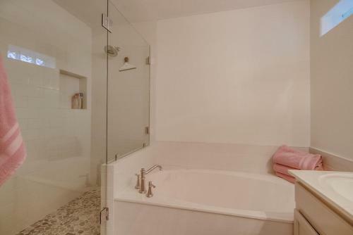 Breathtaking Views And Htd Pool In Fountain Hills