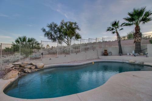 Breathtaking Views And Htd Pool In Fountain Hills
