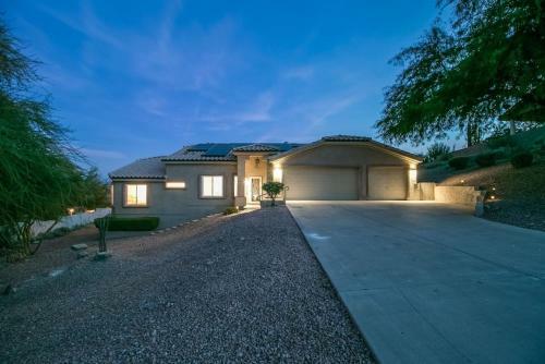 Breathtaking Views And Htd Pool In Fountain Hills