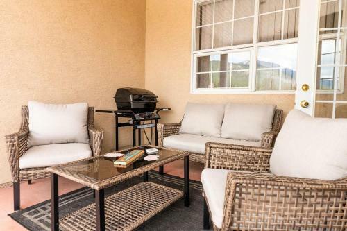 Cozy Fairmont Hot Springs 1br Condo