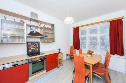 Fairytale Apartment Under The Castle - 5 Min City!