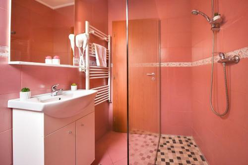 Apartamento Explore - Stylish Room Near Rasnov