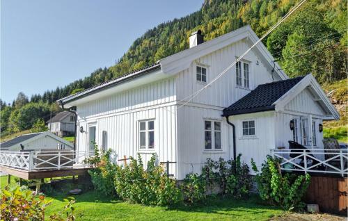 Stunning Home In Bygland With 2 Bedrooms