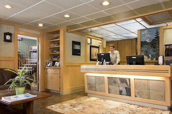 Hotel Maligne Lodge
