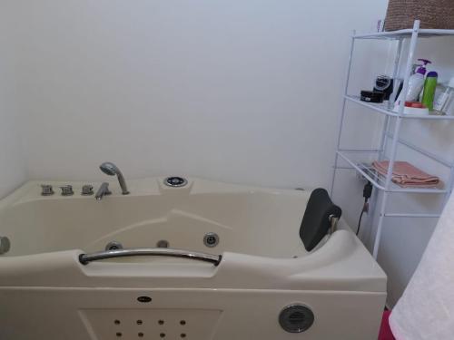Welcome/bienvenue/witam. Private Duplex, Host Offering 1 Private Bedroom.