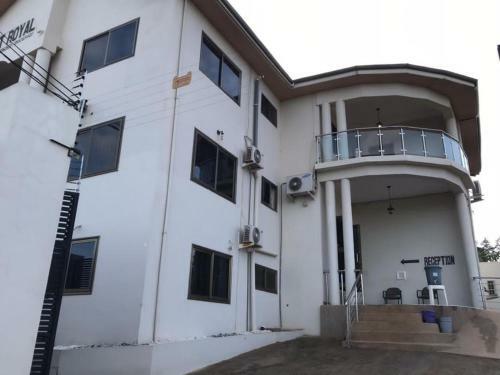 Hostal Charfort Royal Guest House And Hotel