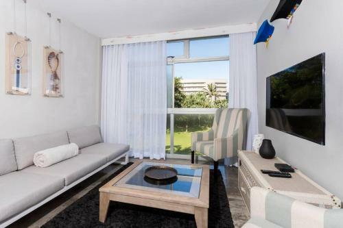 Apartamento 107 Laballito-luxury Steps Away From Willard Beach