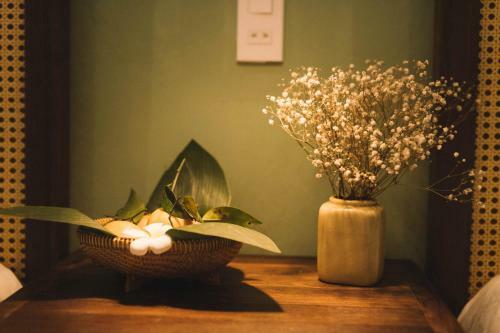 Hotel Flower Beachstay & Coffee ?� N?ng