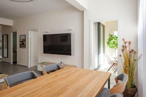 Apartamento ?newly Renovated, Spacious 2br? #bugrashov_life?