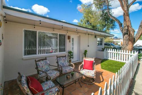 Stylish Arcadia 2-bdrm With Comfort And Charm