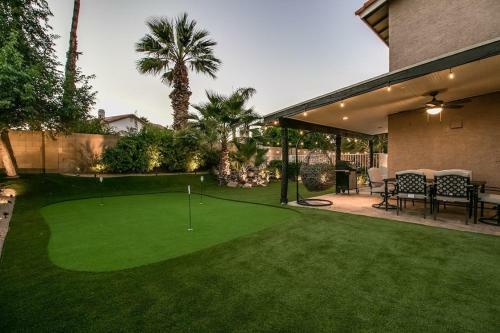 Amazing Remodeled Scottsdale 5 Bdrm Wpool