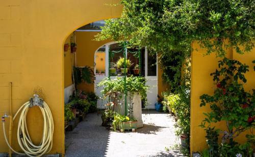 Chalet Con Piscina Privada, Jard�n Y Barbacoa