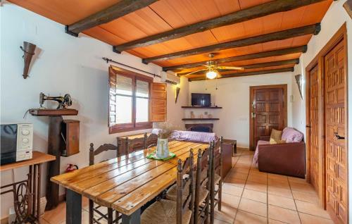 Amazing Home In Antequera With 2 Bedrooms