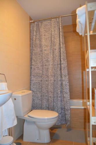Precioso Apartamento Con Garaje En Ares.