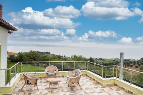 Elia Maisonettes, Sea & Valley Views, 2 Bdrms