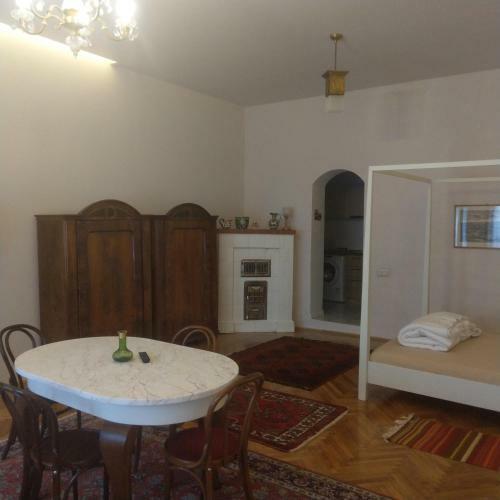 Apor Apartments
