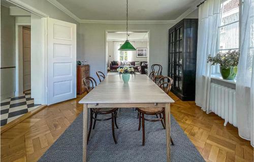 Nice Home In G�teborg With Wifi And 3 Bedrooms
