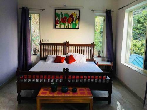 Sadhana Forest Villa (nestled In The Hills)