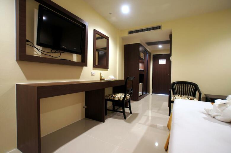 Hotel Khaolak Sunset Resort