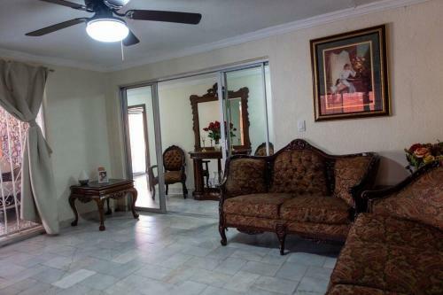 Casa Equipada Y Amueblada Lista Para Habitar