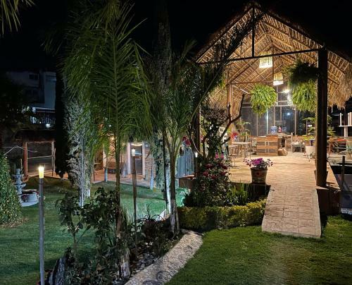 Jard�n Quinta Las Fuentes Caba�as, Valsequillo. Puebla