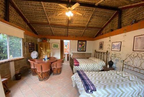 Jard�n Quinta Las Fuentes Caba�as, Valsequillo. Puebla