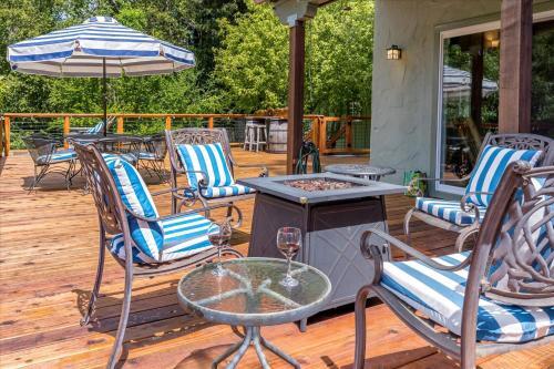 Rivertopia Private Dock On River Dog Friendly Ping Pong, Volleyball & More