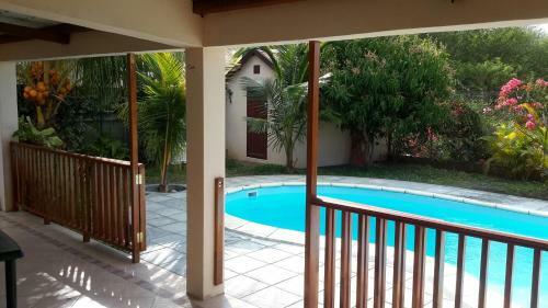 Beautiful 4-bed Villa Pool & Maid In La Preneuse