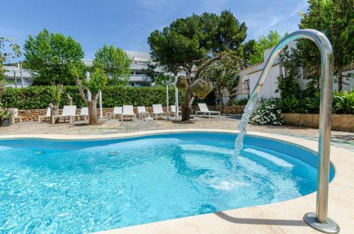 Yourhouse La Cabanya 10 Beach Apartments With Shared Pool